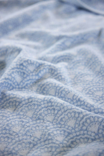ChappyWrap Seaside Scallops Fog Blanket