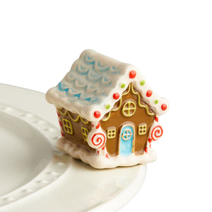 Nora Gingerbread House A218